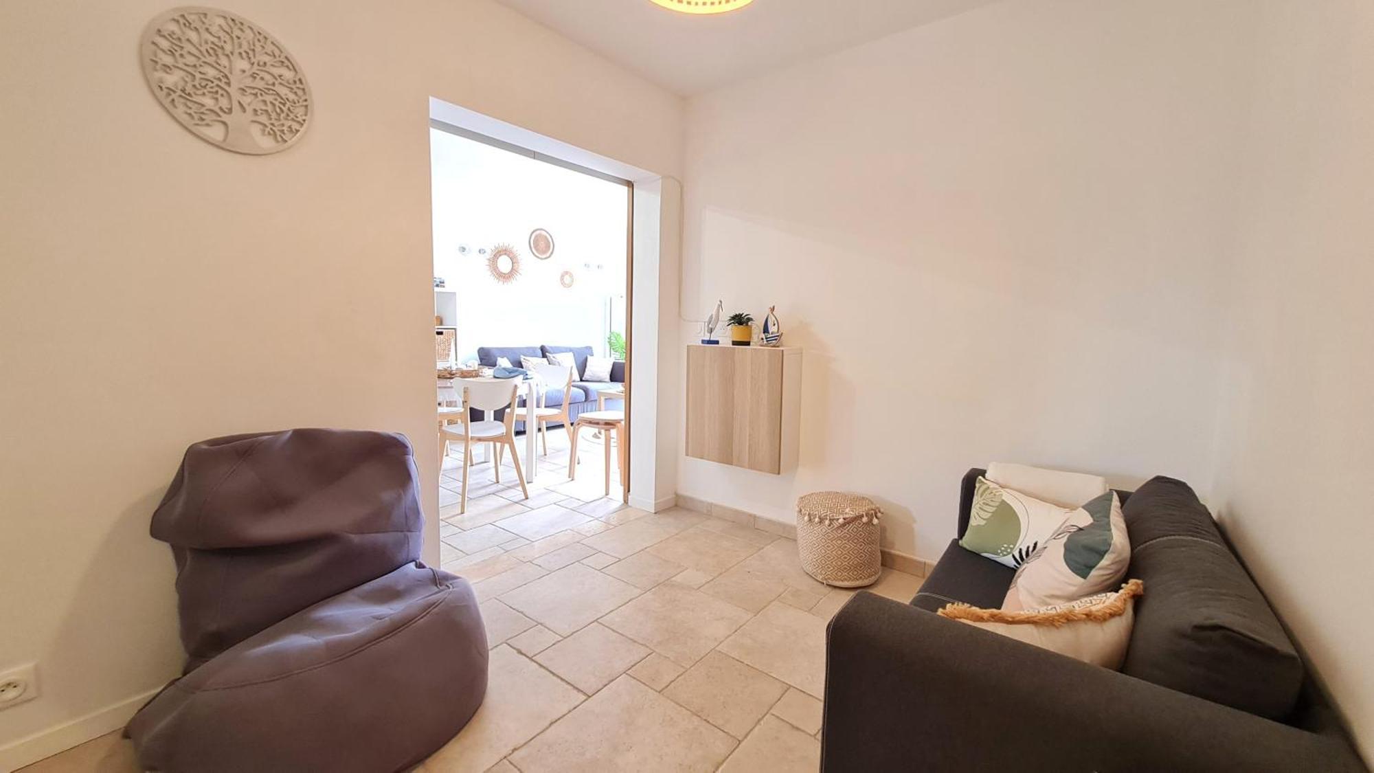 Bel Appartement Renove, Avec Terrasse Et Piscine La Croix-Valmer Exterior photo
